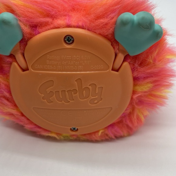 2023 Hasbro Coral Furby Plush Orange Interactive Toy Tested Working - Picture 4 of 8